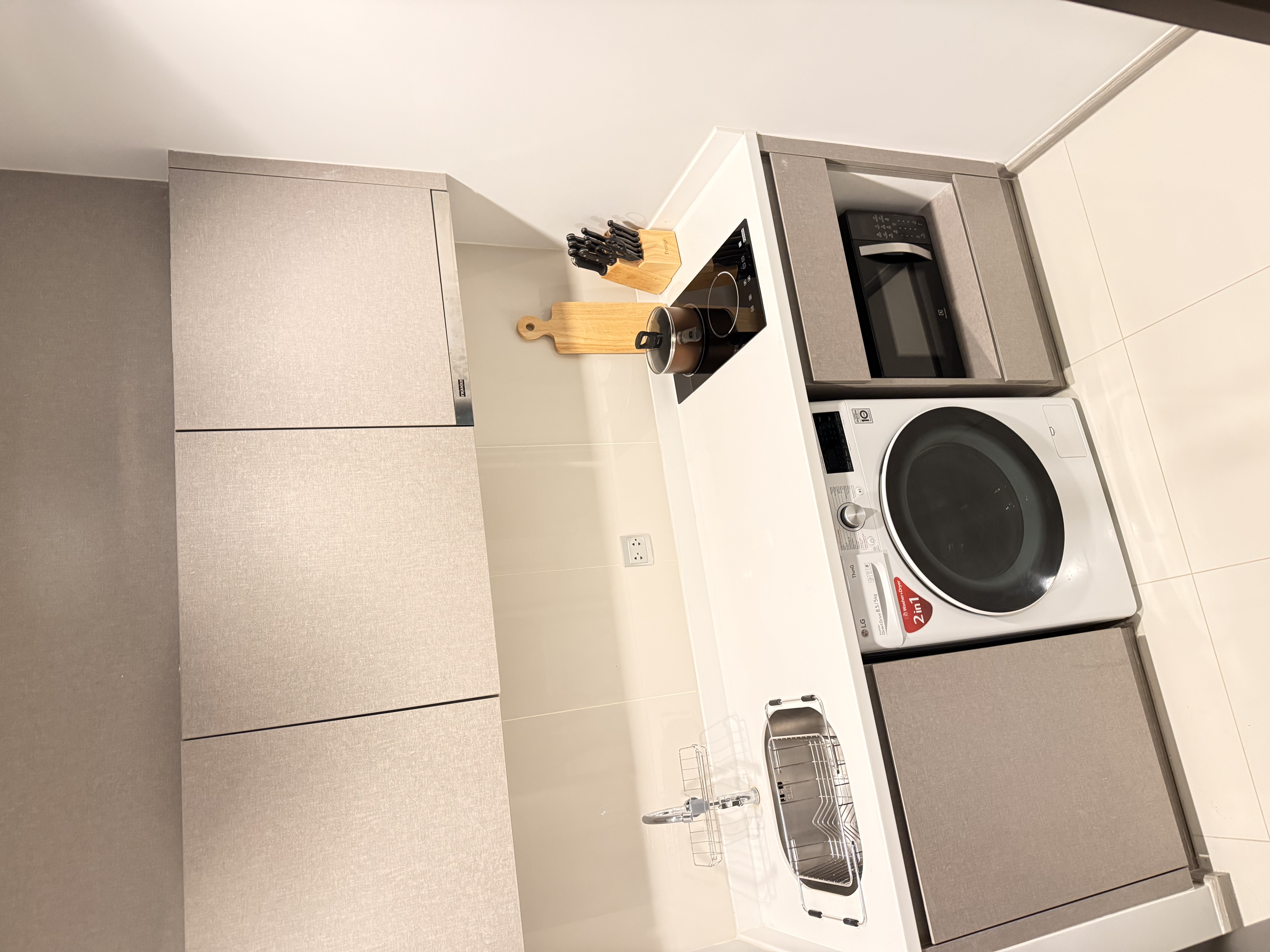 คอนโด Life Asoke Rama 9: 1 ห้องนอน 36 ตรม 18