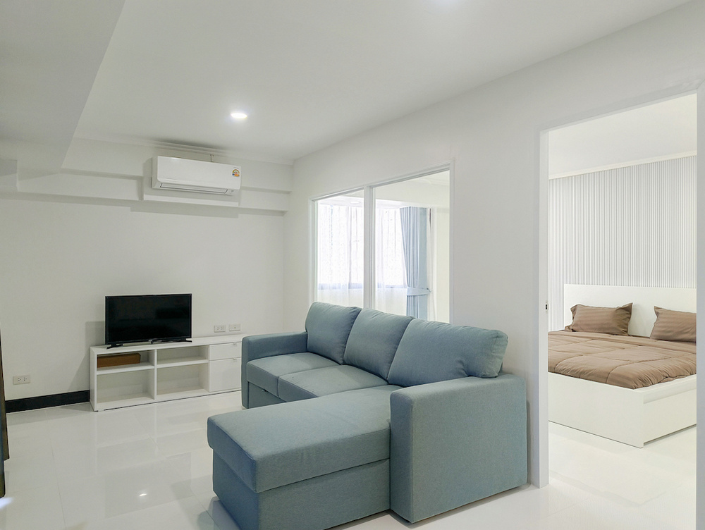 Condo Omni Tower Asoke Nana 8