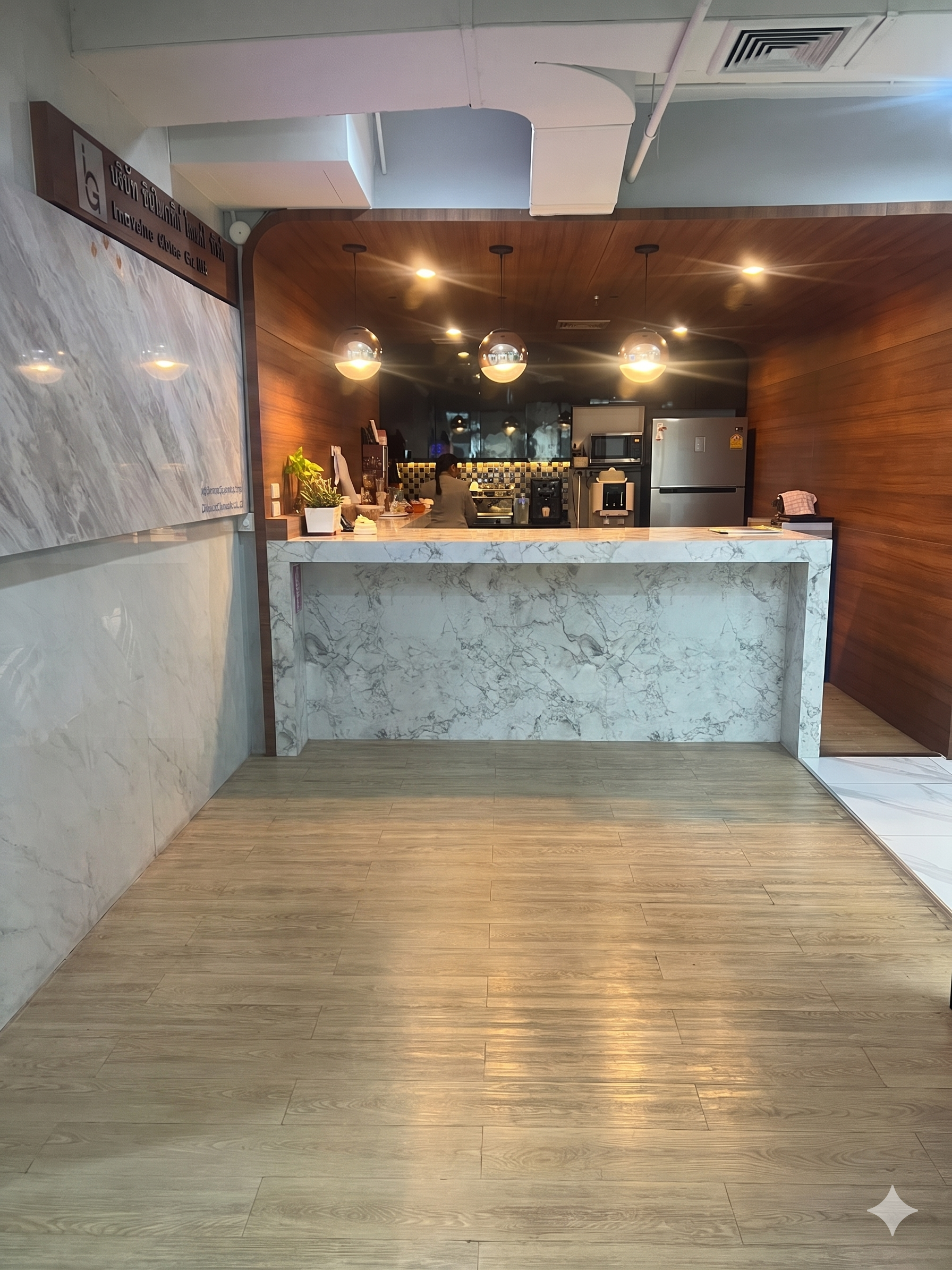 พื้นที่สำนักงานให้เช่า 75/23 (17D) คอนโด โอเชี่ยนทาวเวอร์ 2 313.61 ตรม. 203,840 บาท/เดือน 4