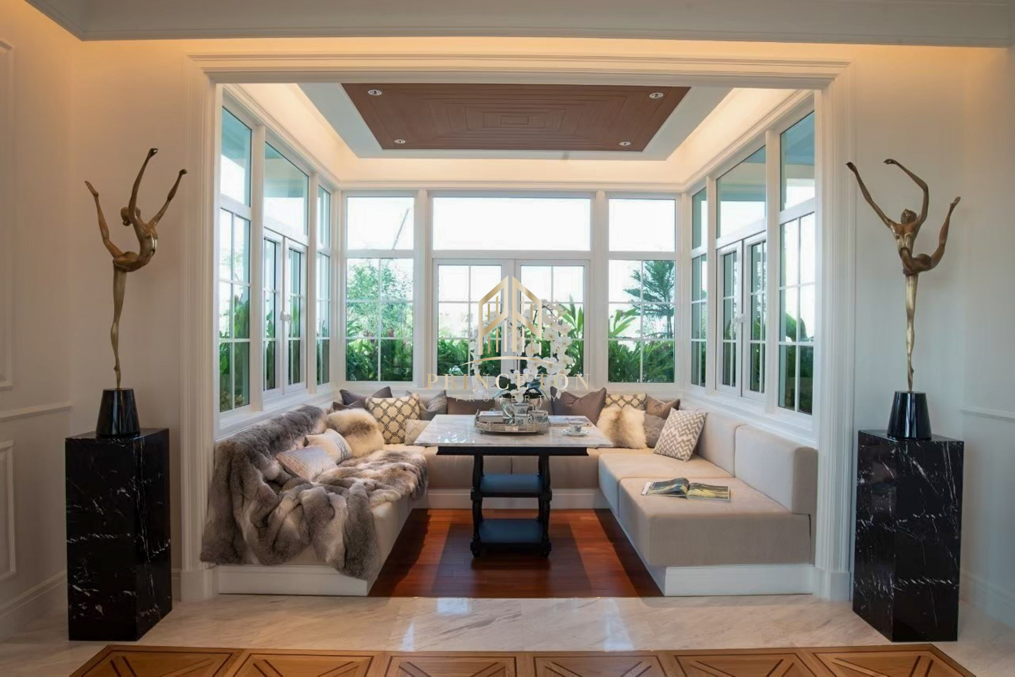 Crystal Solana Show House – บ้านหรูระดับ Super Luxury บนถนนเลียบทางด่วนรามอินทรา  13