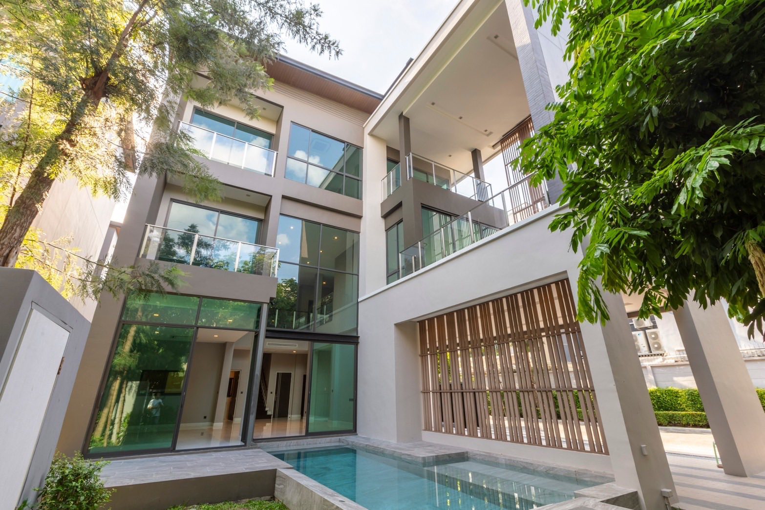 ❗️ขายขาดทุน❗️ The Gentry วิภาวดี ซอยวิภาวดี 62 (เข้าซอยเพียง 500 เมตร)  🏡 บ้านเดี่ยวหรู 3 ชั้น แบบ Hudson 4