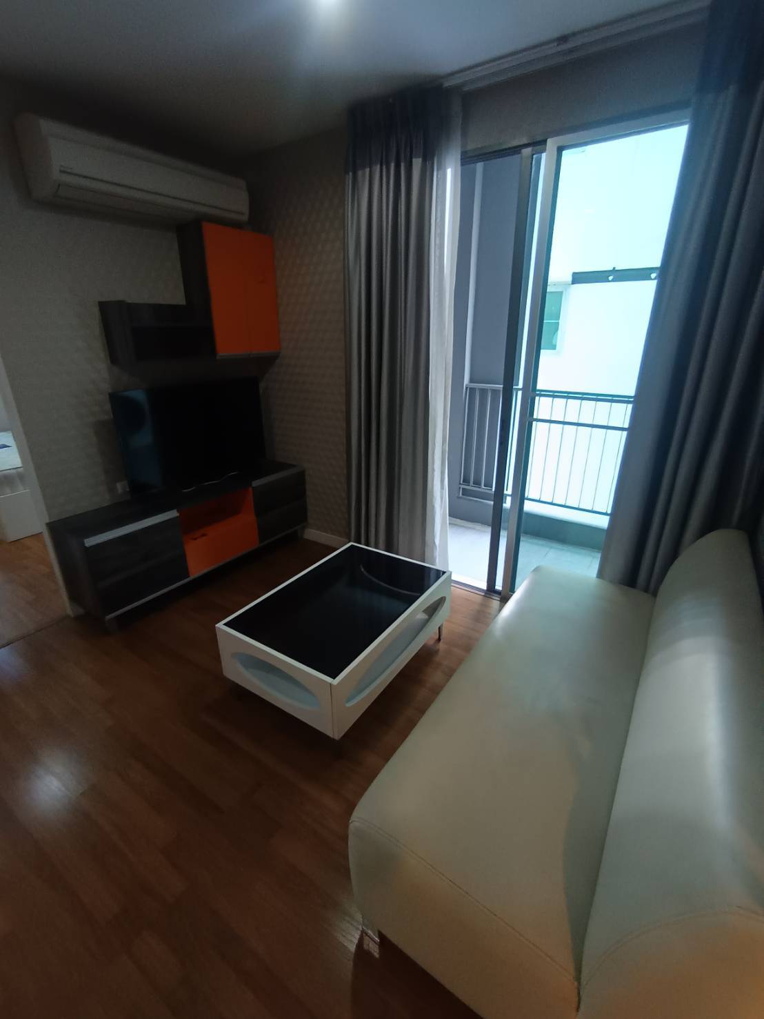 คอนโดให้เช่า-For Rent 10