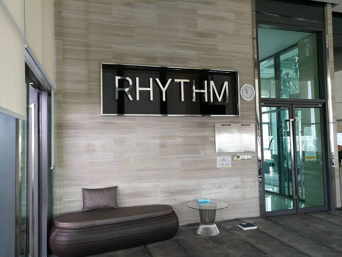 Rhythm  Sukhumvit. 44/1 Unit 1/310 Size: 45 sq.m Floor  22 1 bedroom 1 bathroom  BTS:  Pra kanong  Sale :  7,900,000 Baht Line id: kingrice79 1