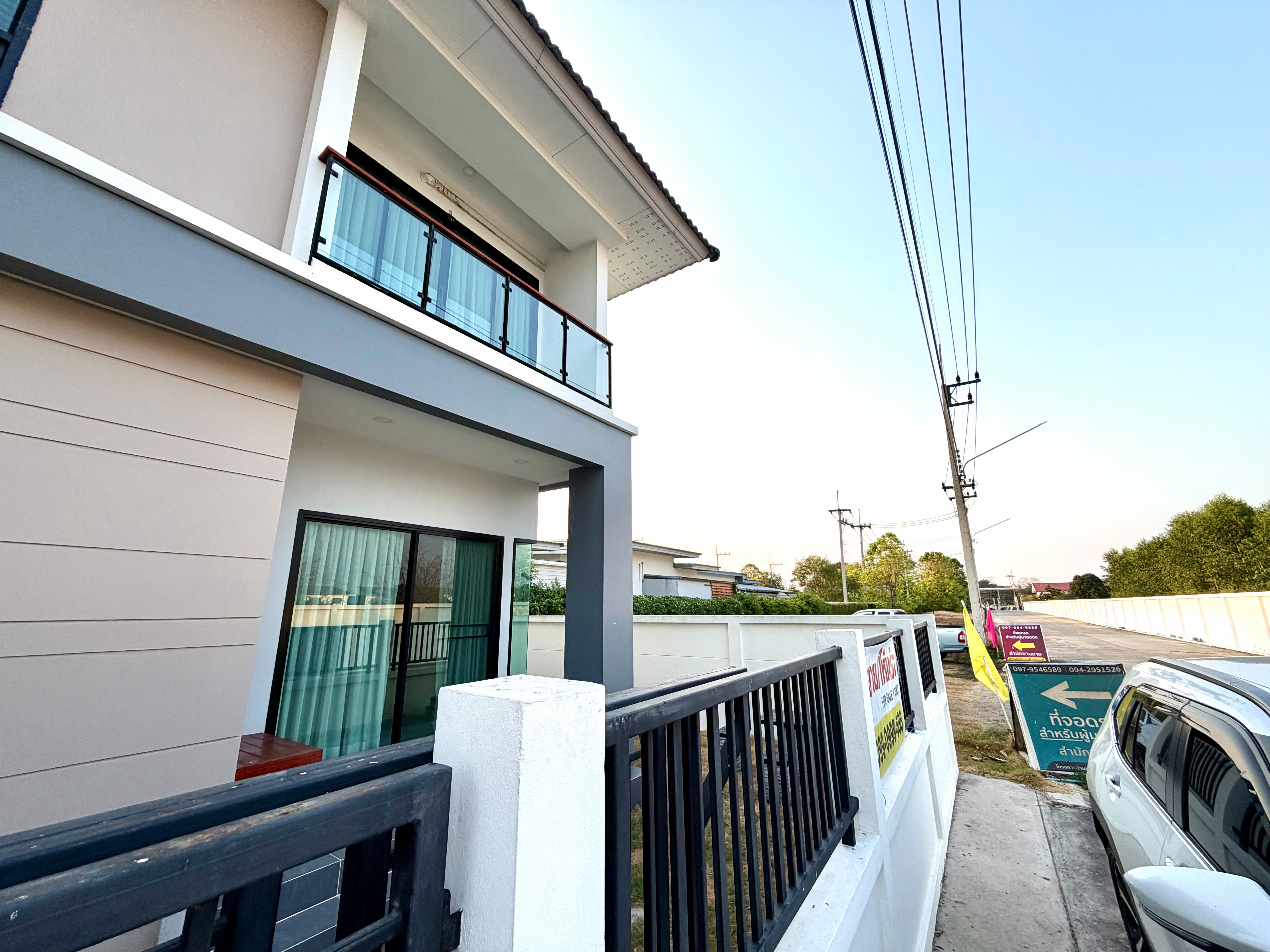 ขายบ้านธรรมชาติ บ้านแฝด 2 ชั้น หน้าบ้านทิศตะวันออก 3
