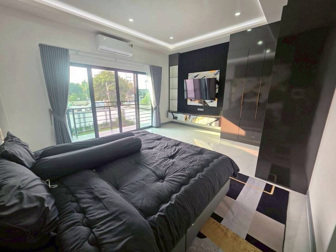 บ้านเช่าในพัทยาราคา 150,000 บาทต่อเดือน 9