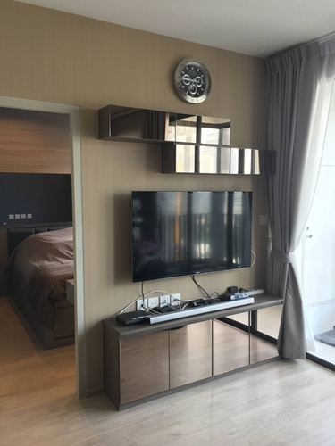C42 ให้เช่าคอนโดชั้น 26 ห้องมุม คอนโด ไอดีโอ คิว ราชเทวี Ideo Q Ratchathewi ห้องพร้อมเฟอร์ครบ ใกล้สถานี bts ราชเทวี ใจกลางเมือง ทำเลดี เดินทางสะดวก 8