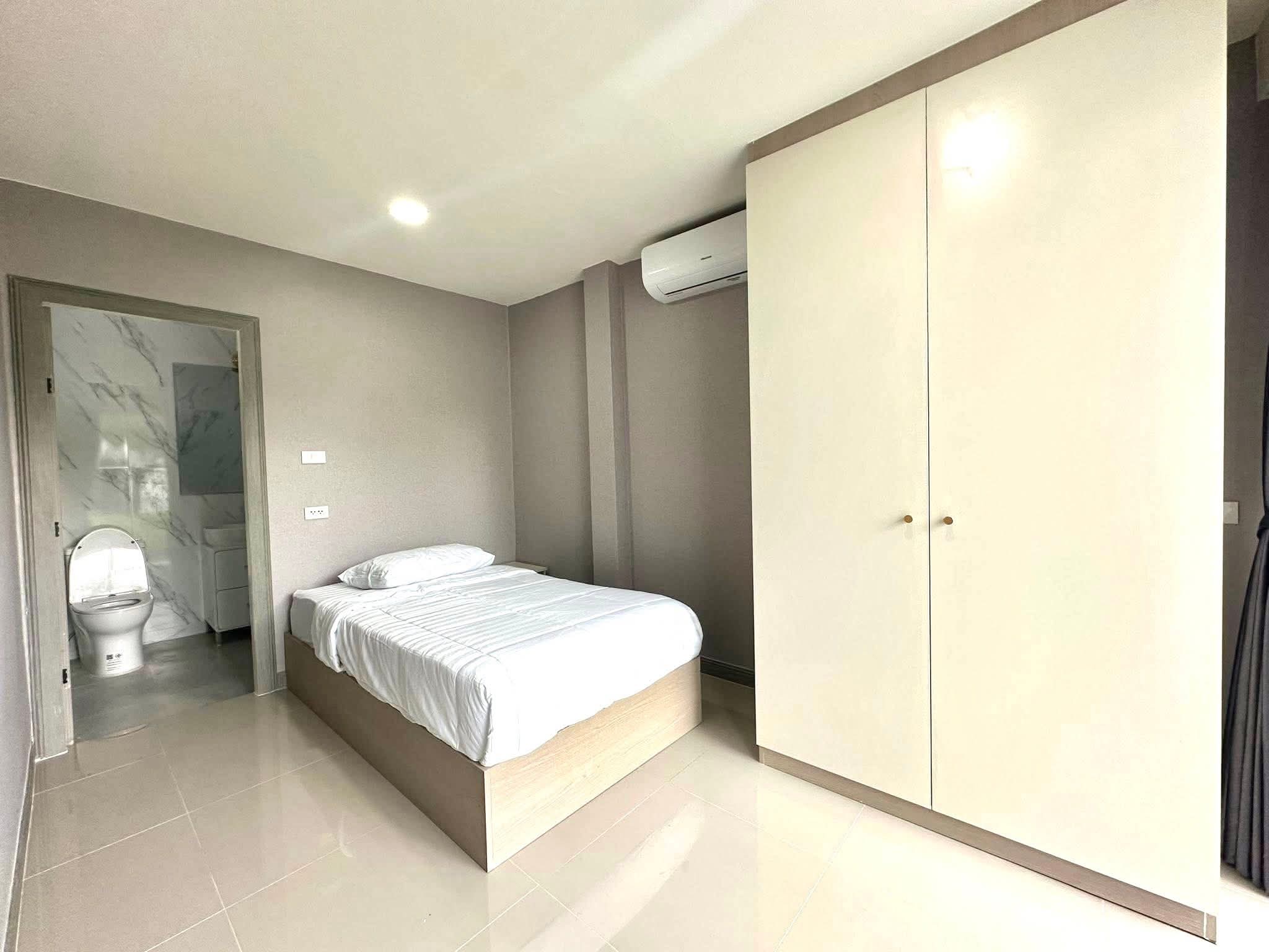 Selling house nearly Jomtien beach 10.9 million  20