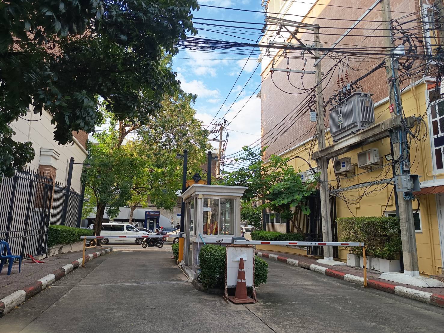 🏢ให้เช่า คอนโด ดุสิต อเวนิว ( Dusit Avenue ) **ติดโรงพยาบาลวชิระ 19