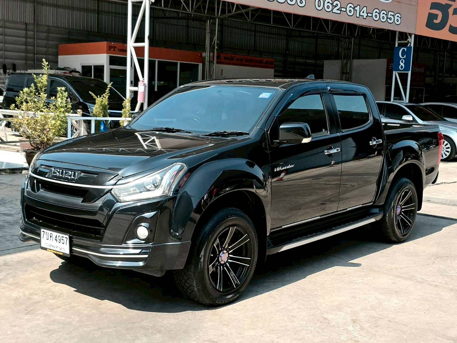 รหัสรถ SEZ4957 Isuzu D-Max 4 ประตู Hi-Lander Stealth 1.9 Ddi ZP เกียร์ ธรรมดา ดีเซล สี ดำ ปี 2019