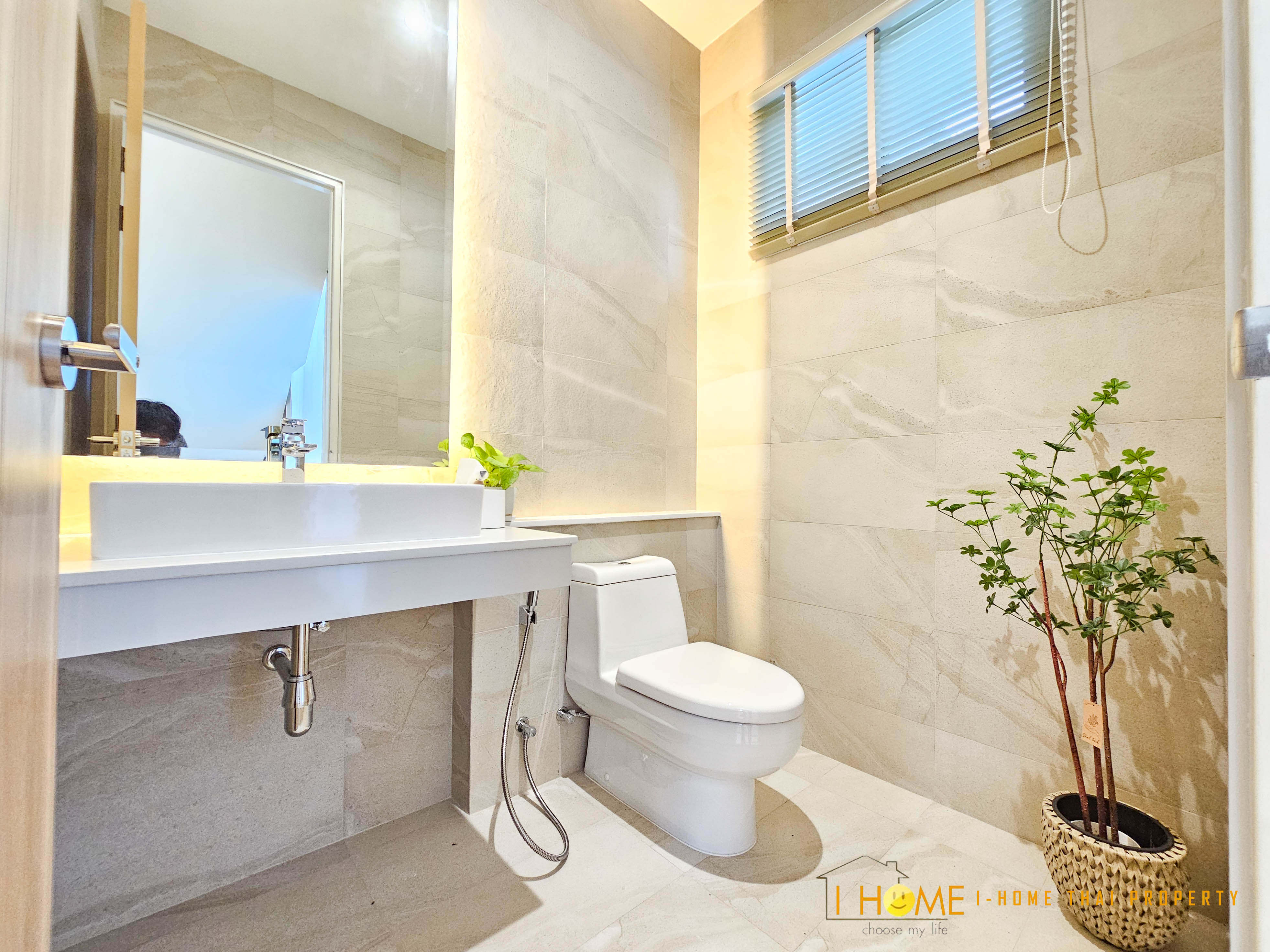 ขายบ้านเดี่ยวในโครงการใกล้สนามบินเชียงใหม่ 7.9ล้านฟรีโอน 9