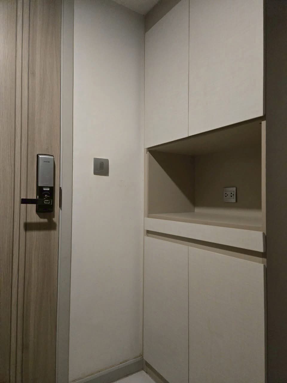 ขายคอนโดหรู Knightsbridge Prime Sathorn 11