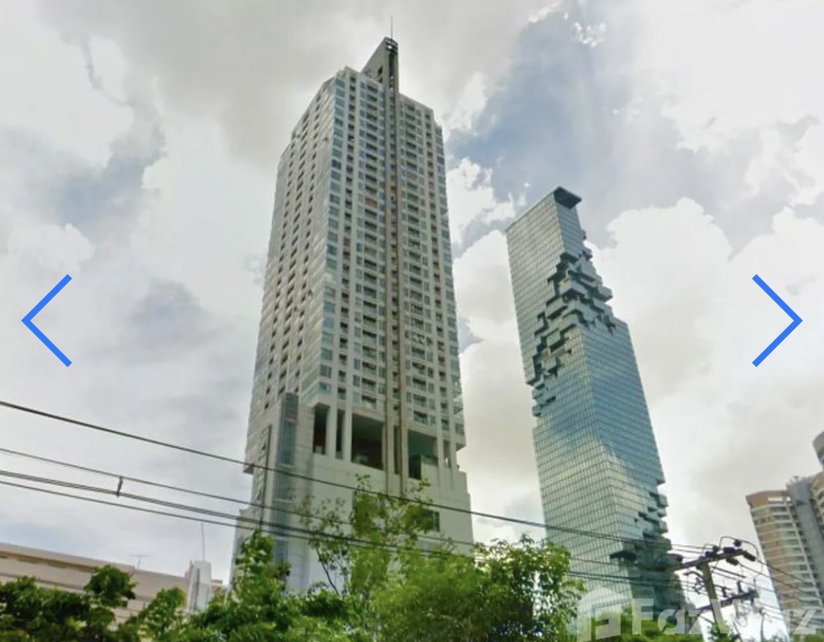 Furnished room for rent on Sathorn Road at Silom Suite Condo opposite the AiA Sathorn Tower very close to BTS St.Louis 15