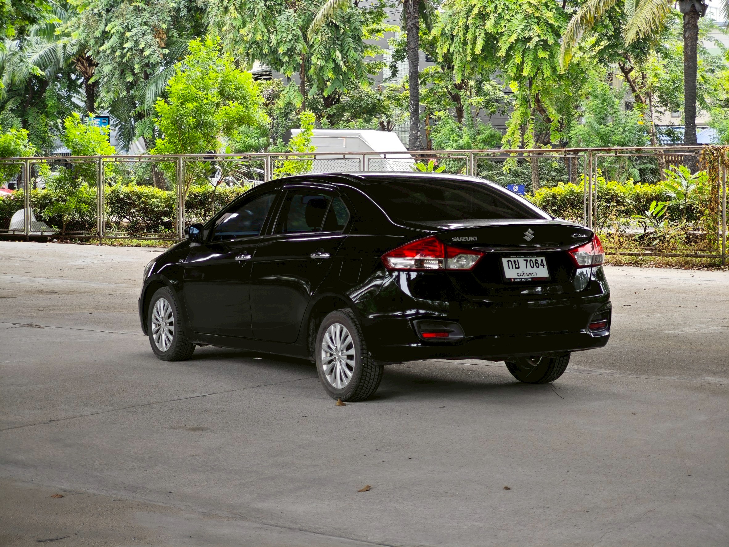 Suzuki Ciaz 1.25 GLX AT Year 2017