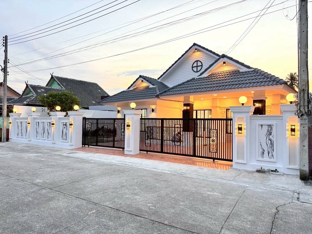 บ้านเดี่ยวพร้อมอยู่ ทำเลดี ใกล้แหลมฉบัง – ทุ่งกราด 4,500,000 2