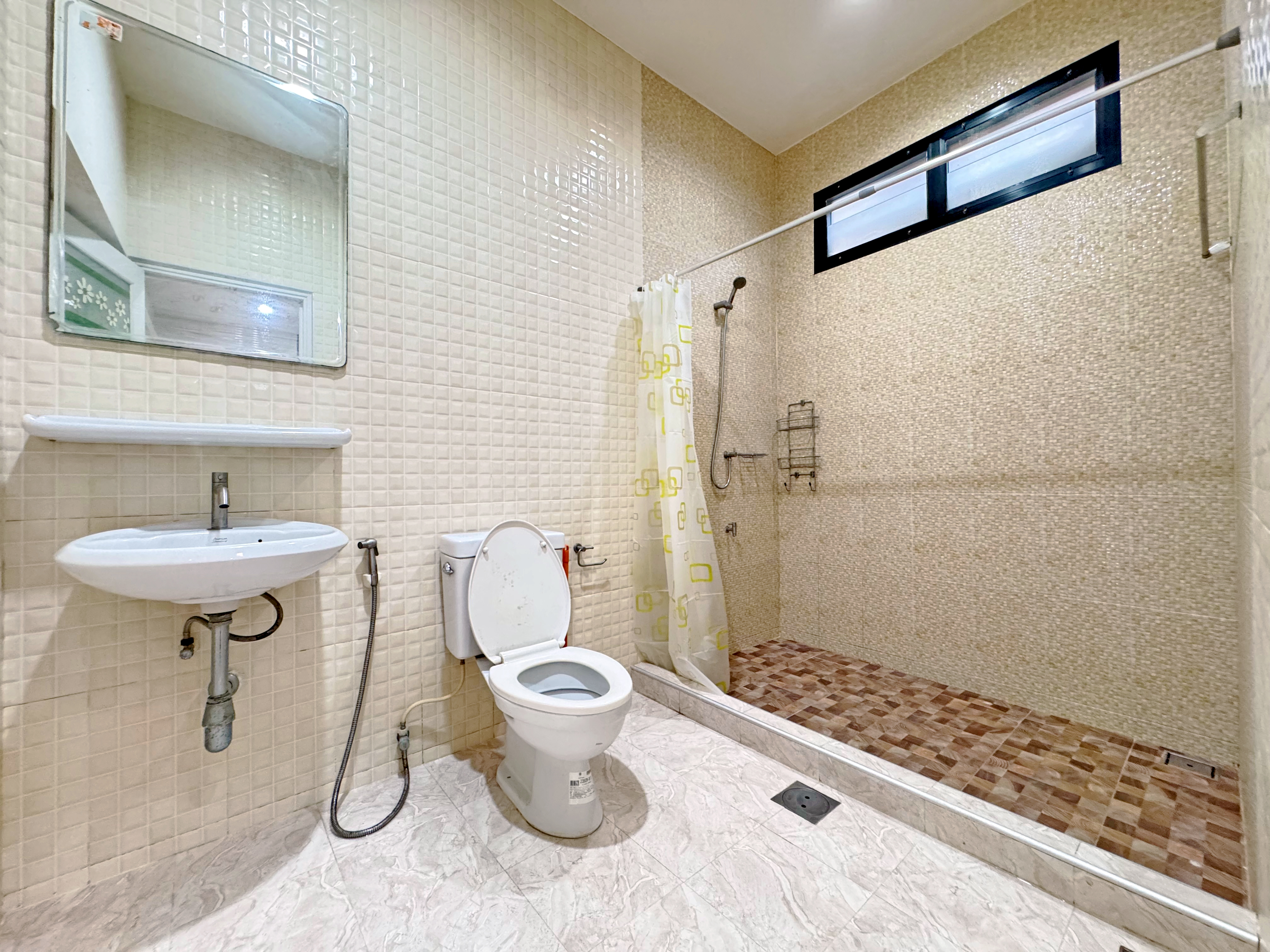 ให้เช่าทาวน์เฮาส์ 2 ชั้น ถ.ประชาราษฎร์บำเพ็ญ  ห่างMRT ห้วยขวางเพียง 1 กม. Townhouse for rent PRACHARAJBUMPEN Rd. HUAI KWANG (曼谷 聯排別墅出租, 汇权–素提讪–拉差达) 16