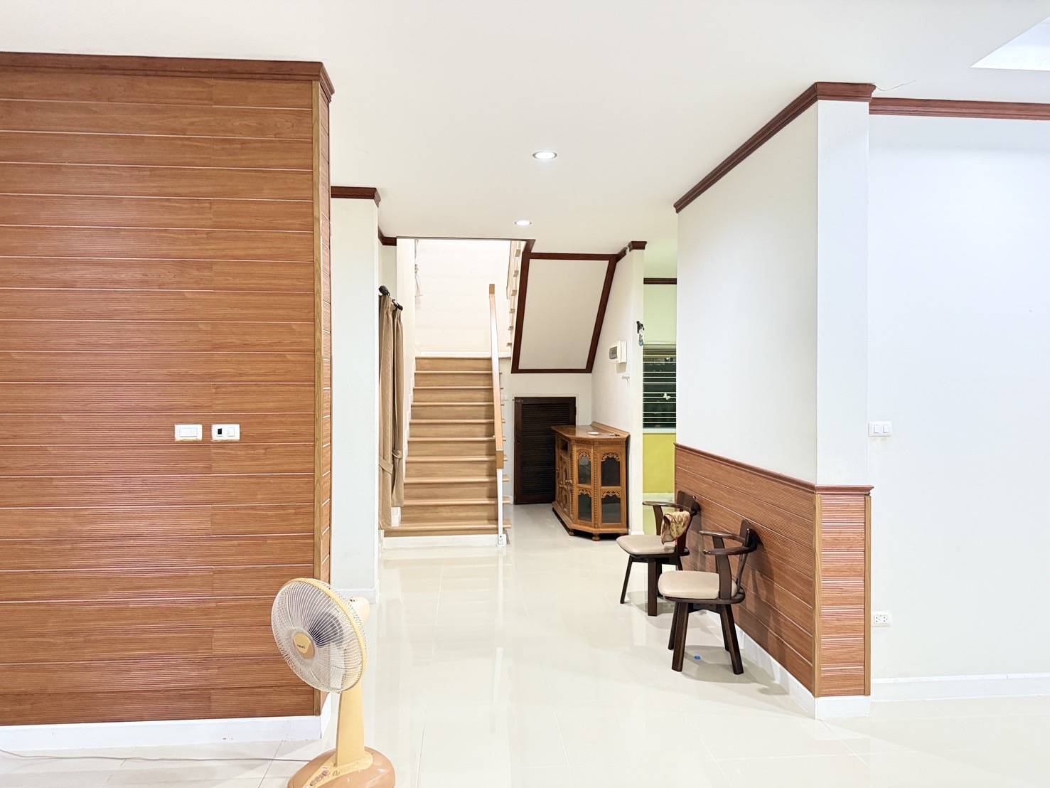 บ้านเดี่ยว 56 ตรว. 2 ชั้น 3 ห้องนอน 3 ห้องน้ำ 2 จอด 10