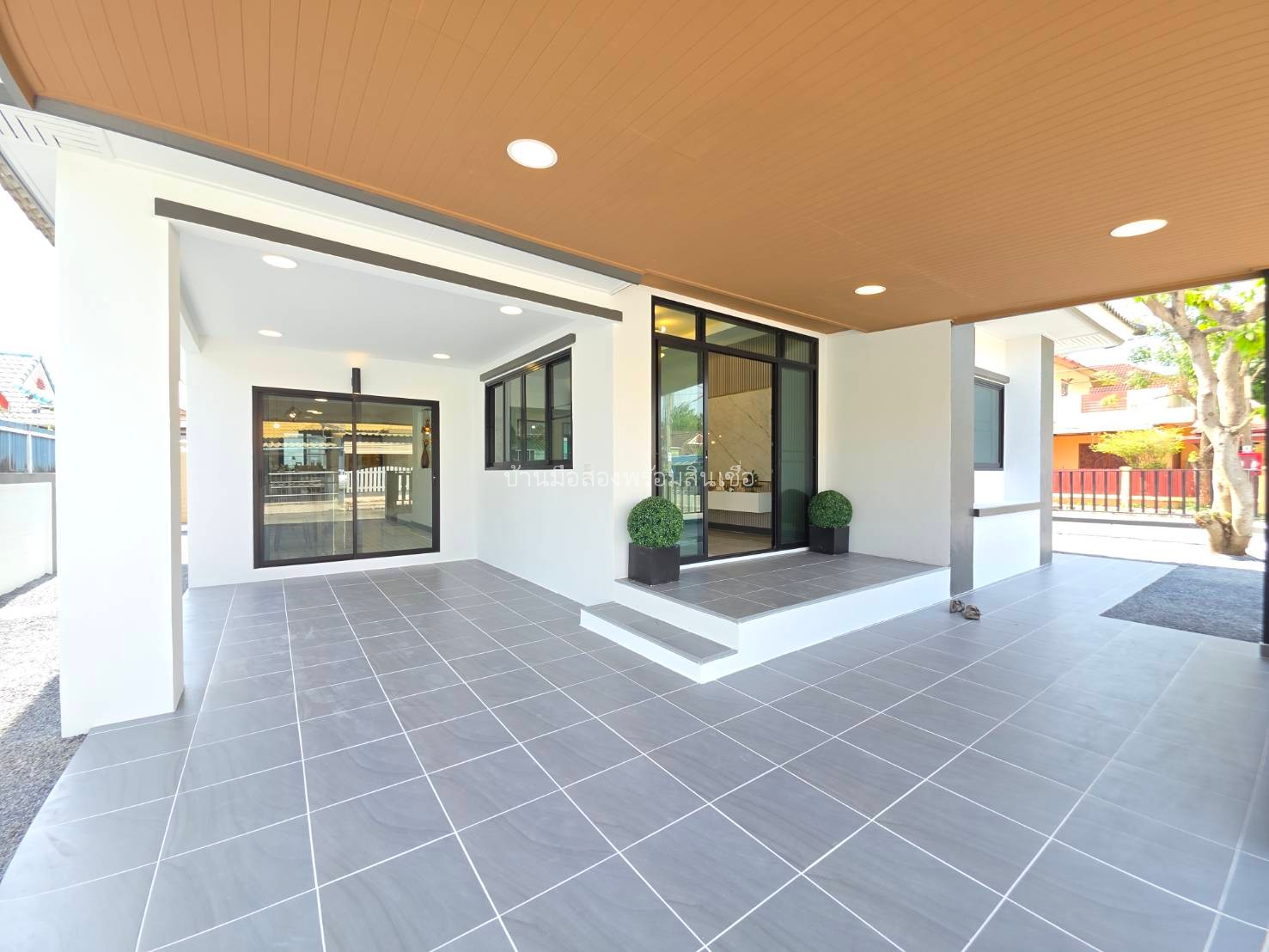 หมู่บ้านซื่อตรง ถนนสุวินทวงศ์ 29 3