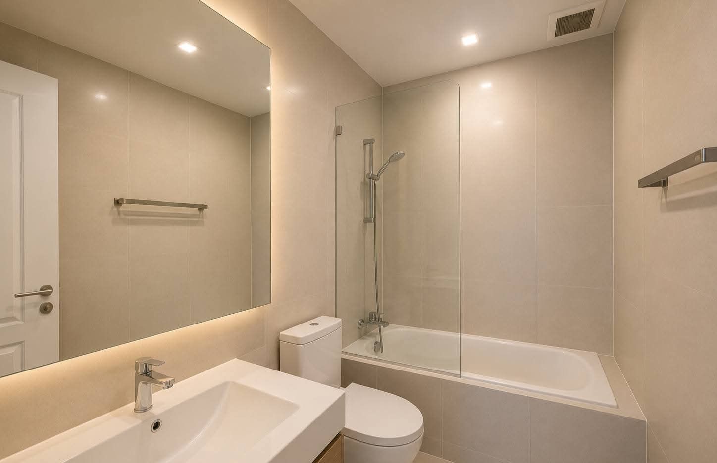 Condo For Rent  Noble Refine Sukhvit 26 6