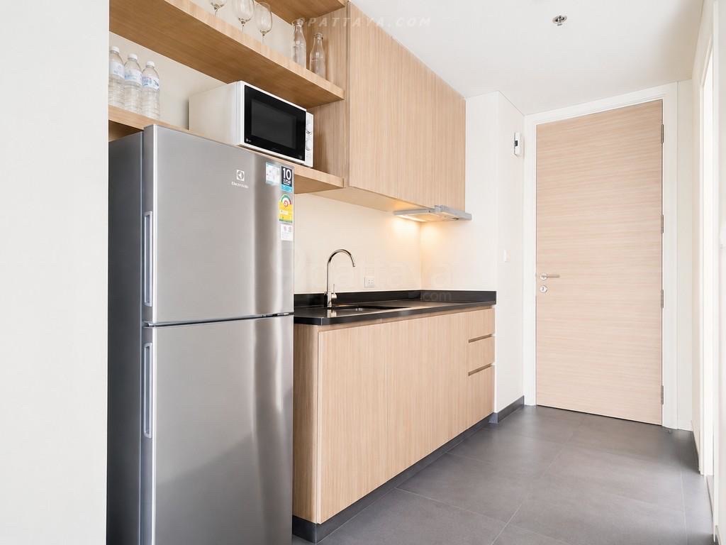 For Rent — Sea View Condo at Zire Wongamat PattayaCondo for rent at Zire Wongamat Pattaya, located on a high floor with panoramic sea view. 5