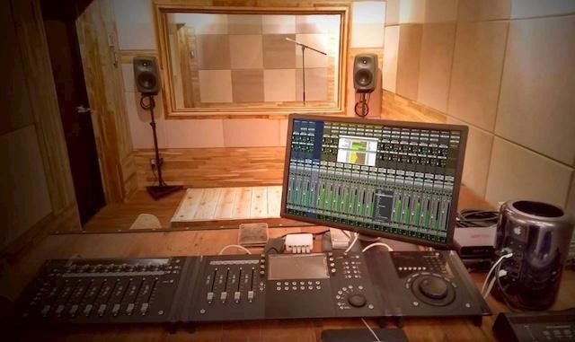 ให้เช่า อาคาร สำนักงาน Studio Production 3ชั้น โซน Town in Town 11