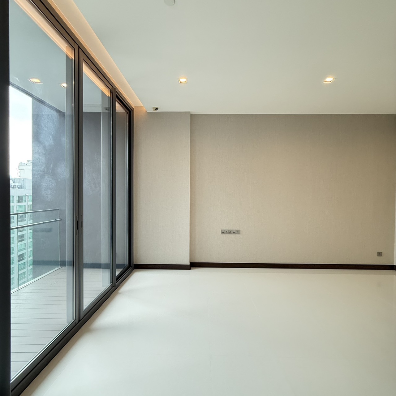 For Rent Q1 Sukhumvit 2beds size 108 sq.m. 4