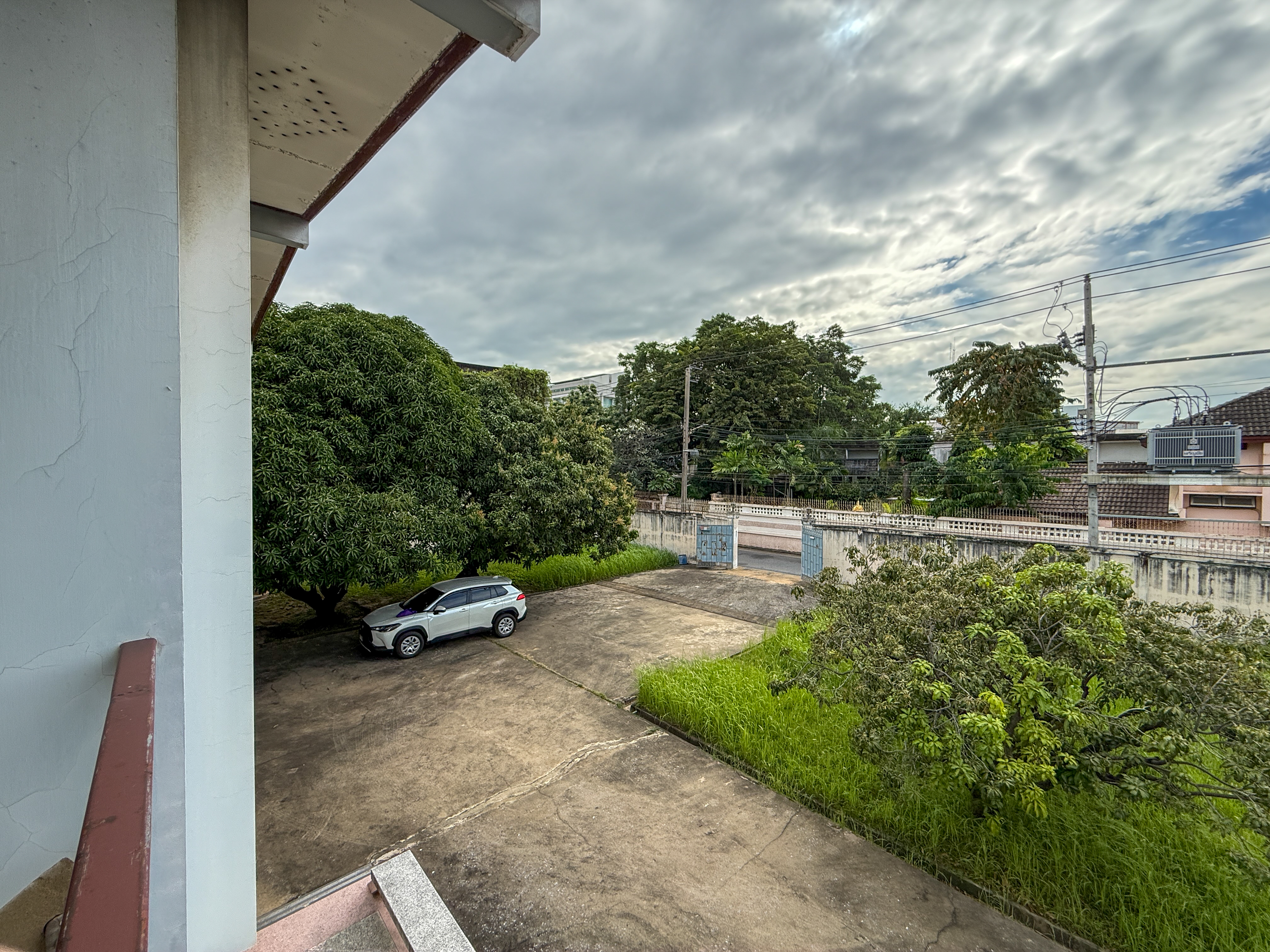 ให้เช่าที่ดินพร้อมสิ่งปลูกสร้าง 658 ตรว ,ติดถนนสาธุประดิษฐ์ เหมาะแก่การพักอาศัย และร้านคาเฟ่ ,ร้านอาหาร 10