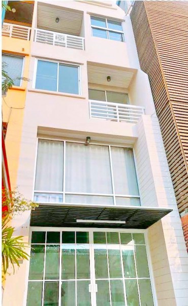 ทาวน์ 600 ม.ศรีวรา ประชาอุทิศ 18 ตร.วา.220 ตร.ม. เดอะซีน ทาวน์ อินเหม่งจ๋าย 4นอน 3 น้ำ โฮมออฟฟิศ 3.5 ชั้น 6