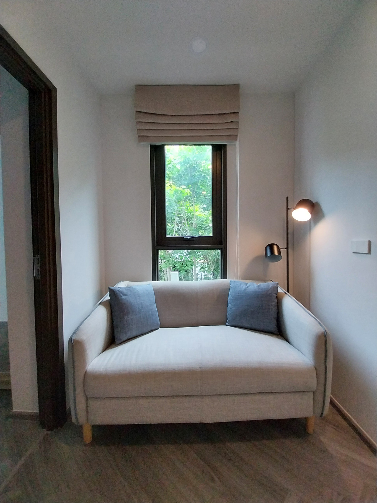 🔥 ให้เช่าคอนโดหรู ใกล้ศิริราช 2 นาที | ห้องมุม 2 นอน 60 ตร.ม. วิวสวน ร่มรื่น 🌿 คอนโดสไตล์ Boutique Hotel ส่วนตัว เงียบสงบ เหมาะพักผ่อน ห้องมุม ชั้น 18