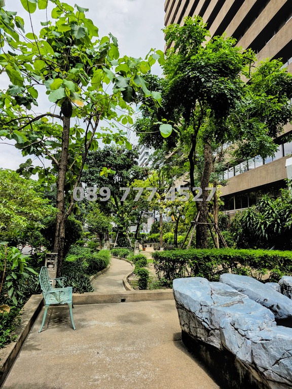 [ขาย] คอนโด สุขุมวิท ลิฟวิ่ง ทาวน์ (Sukhumvit Living Town) อโศก 2 นอน 58.90 ตรม. มีที่จอดรถประจำ ใกล้ MRT เพชรบุรี และ มศว 7