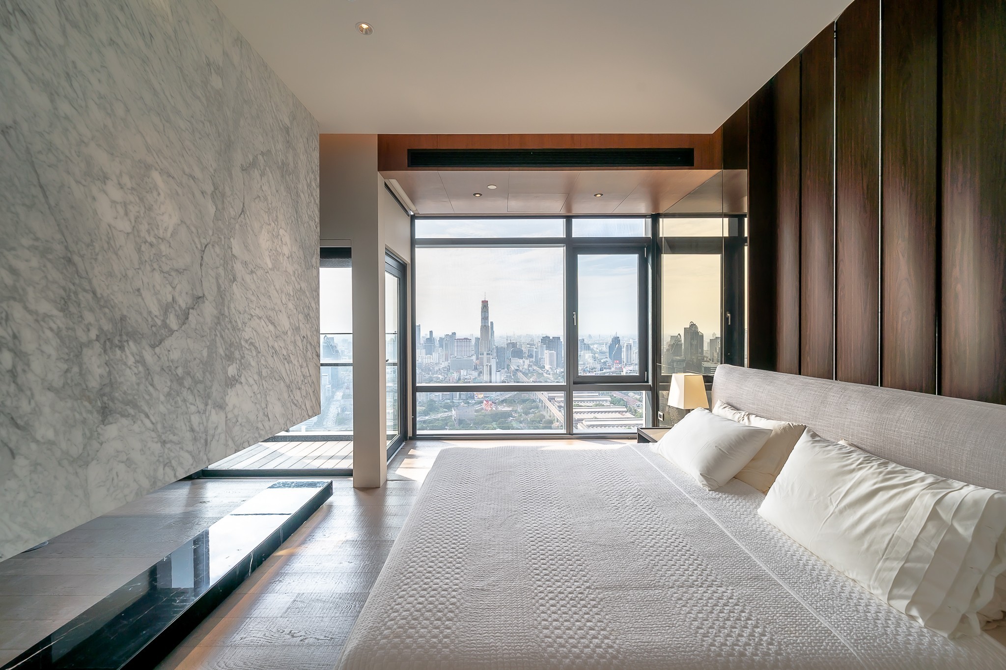BEST DEAL!! For Sale | Circle Living Prototype, Bangkok 135 Sq.M. | Rare High-Floor Sky Residence (49th Floor) 3
