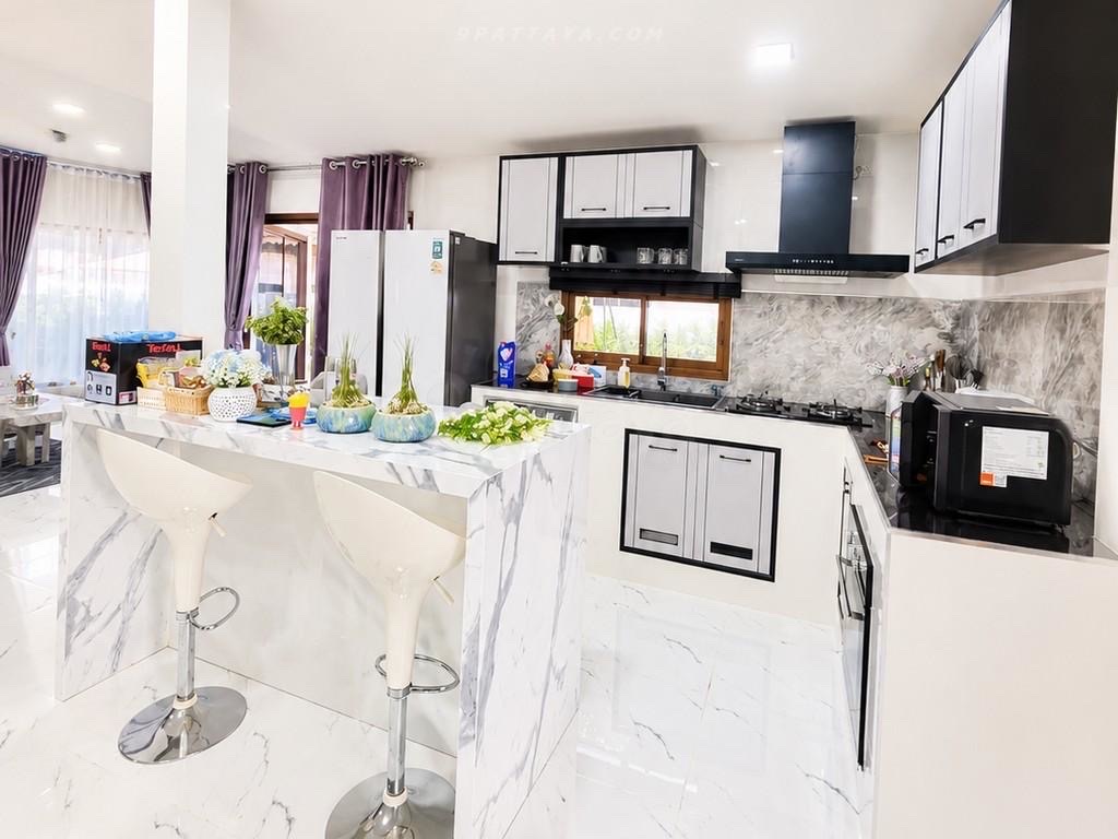 For Rent — Large Single House at Pattaya Land and House, Noen Phlap WanLarge house for rent at Pattaya Land and House, Noen Phlap Wan area. Spacious 14