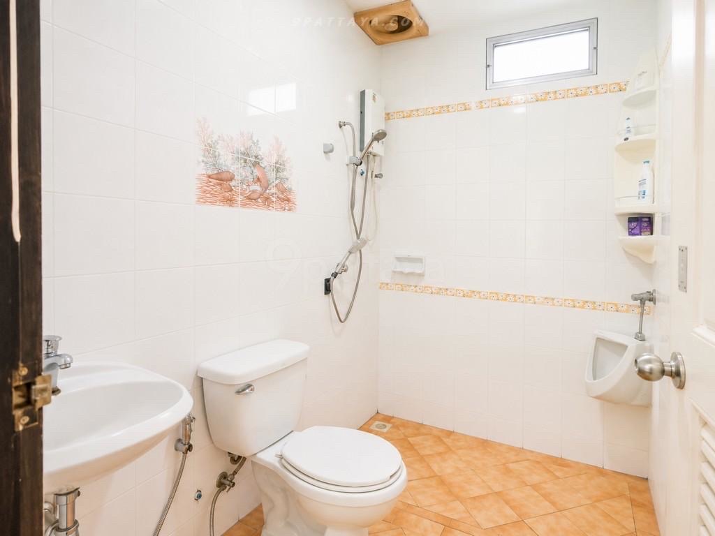 For Rent — Single House at Baan Chalita 1, PattayaSpacious single house for rent at Baan Chalita 1. Suitable for family living, long-term residence 6