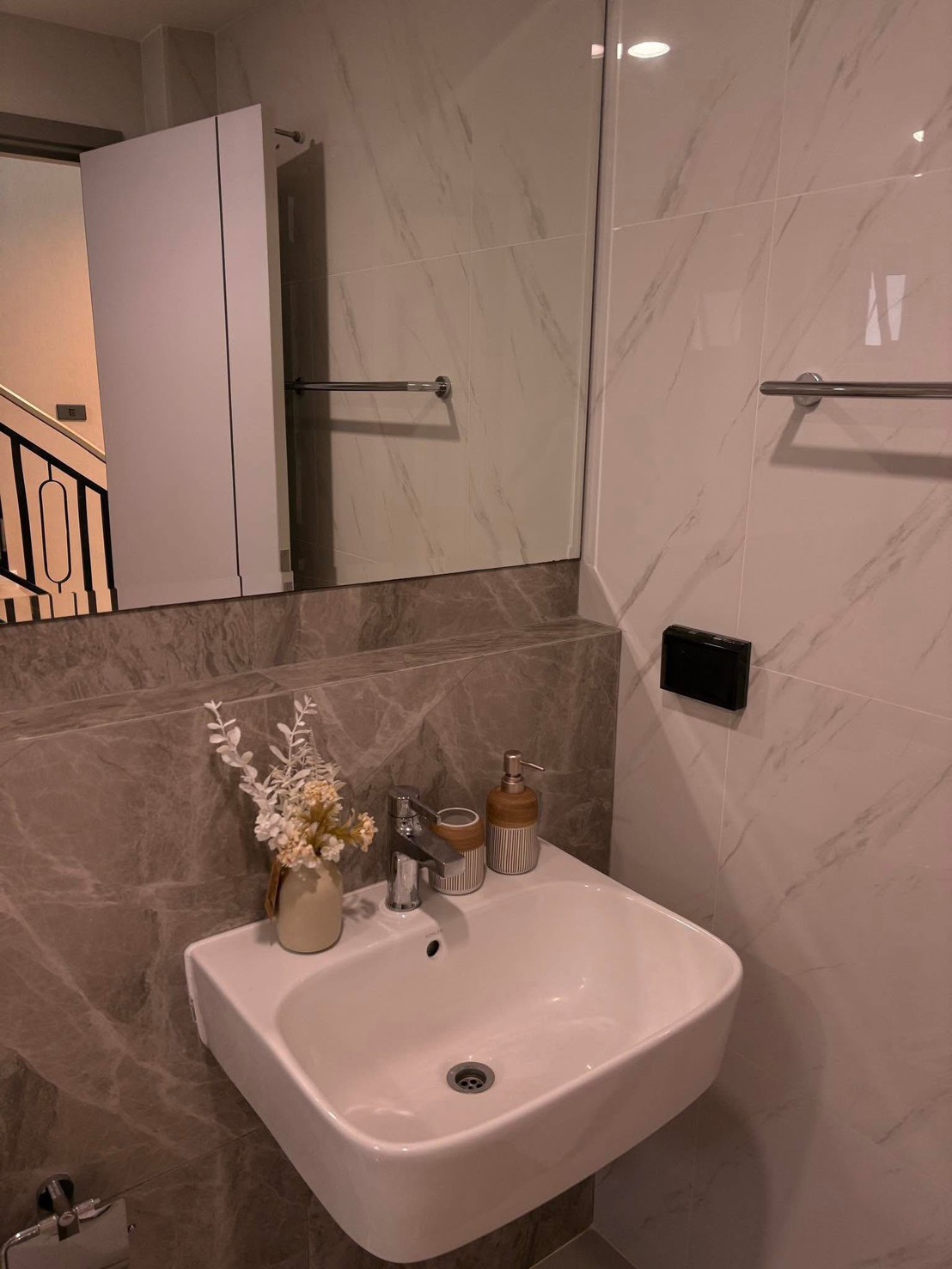 บ้านให้เช่า/For Rent บ้านเดี่ยว 2 ชั้น 55 ตร.วา พร้อมอยู่ 3 ห้องนอน 3 ห้องน้ำ แวดล้อมไปด้วยสถานที่สำคัญ เดินทางสะดวกสบาย สิ่งอำนวยความสะดวกครบครัน 10