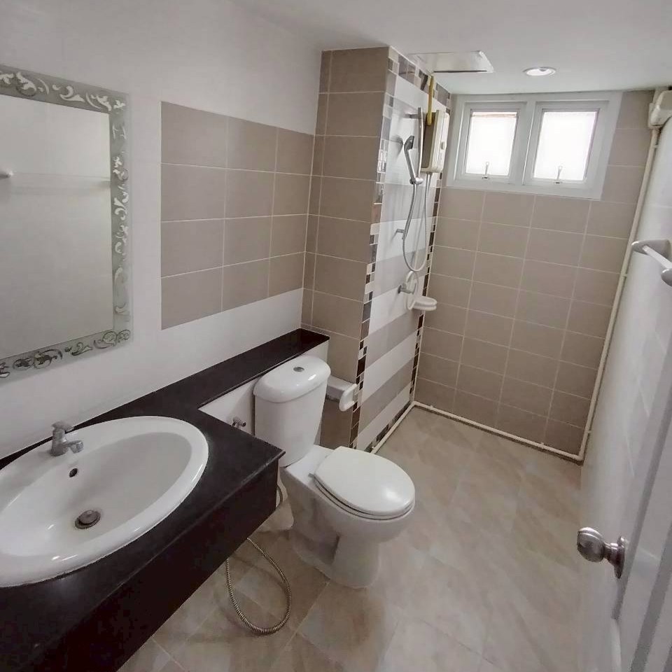 เจ้าของขาย/ให้เช่า Avacas Garden Family House Condominium ติดบันไดBTSสายสีชมพู 2ห้องนอน2ห้องน้ำ 7