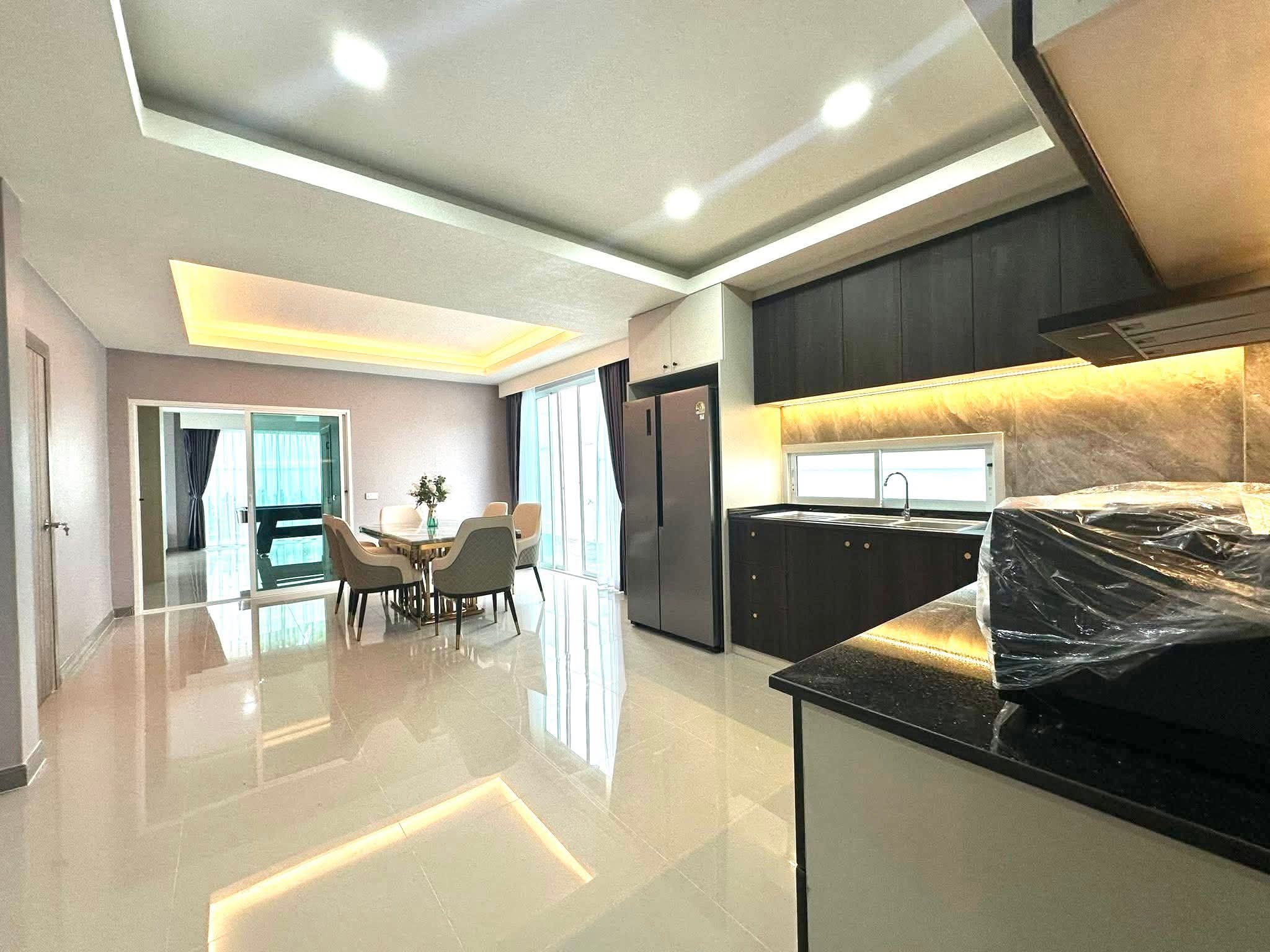 Selling house nearly Jomtien beach 10.9 million  8