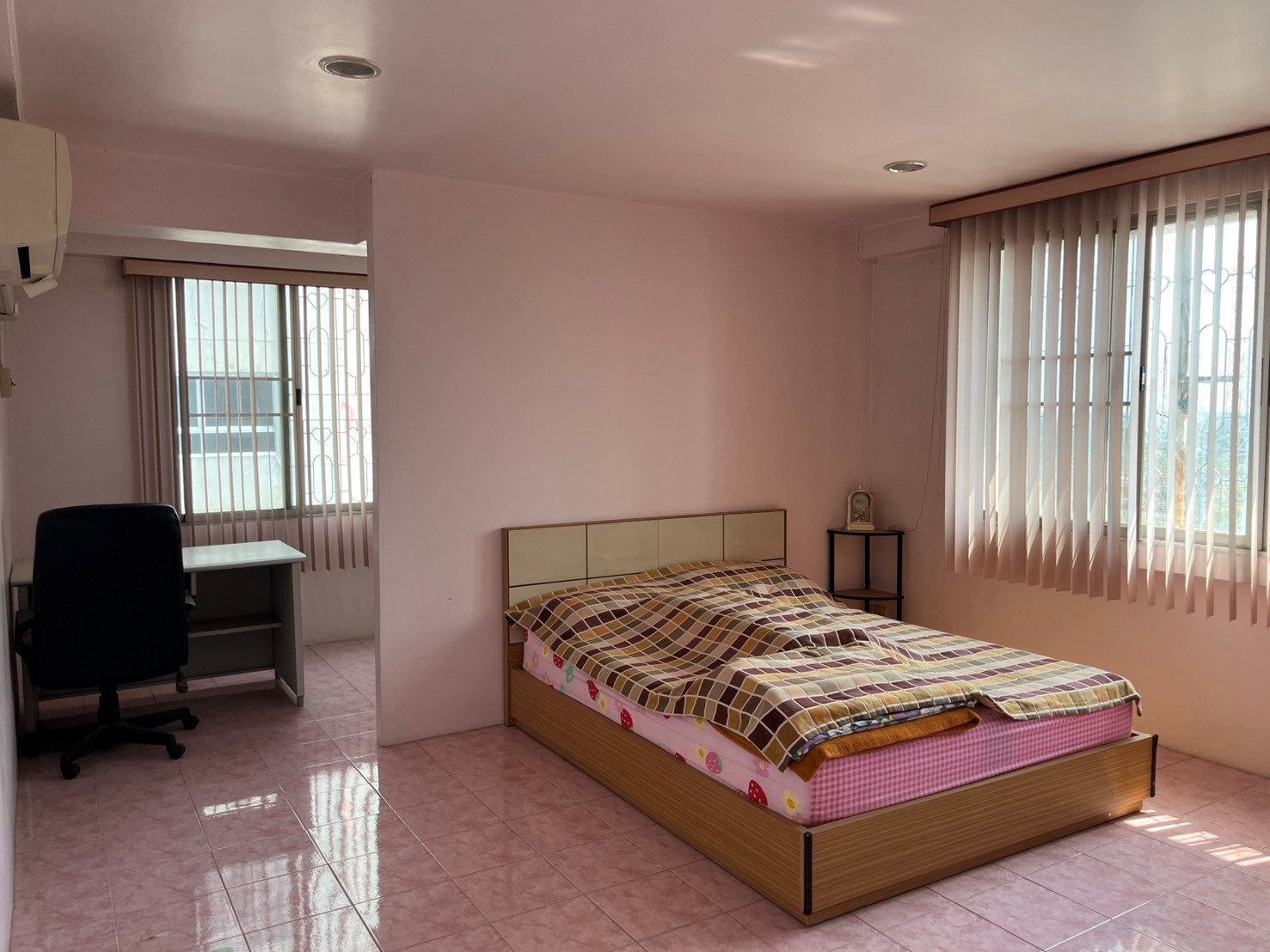 Riverpark condotel B ชั้น 8 ห้องมุมตึก ขนาด 70 ตารางเมตร 4
