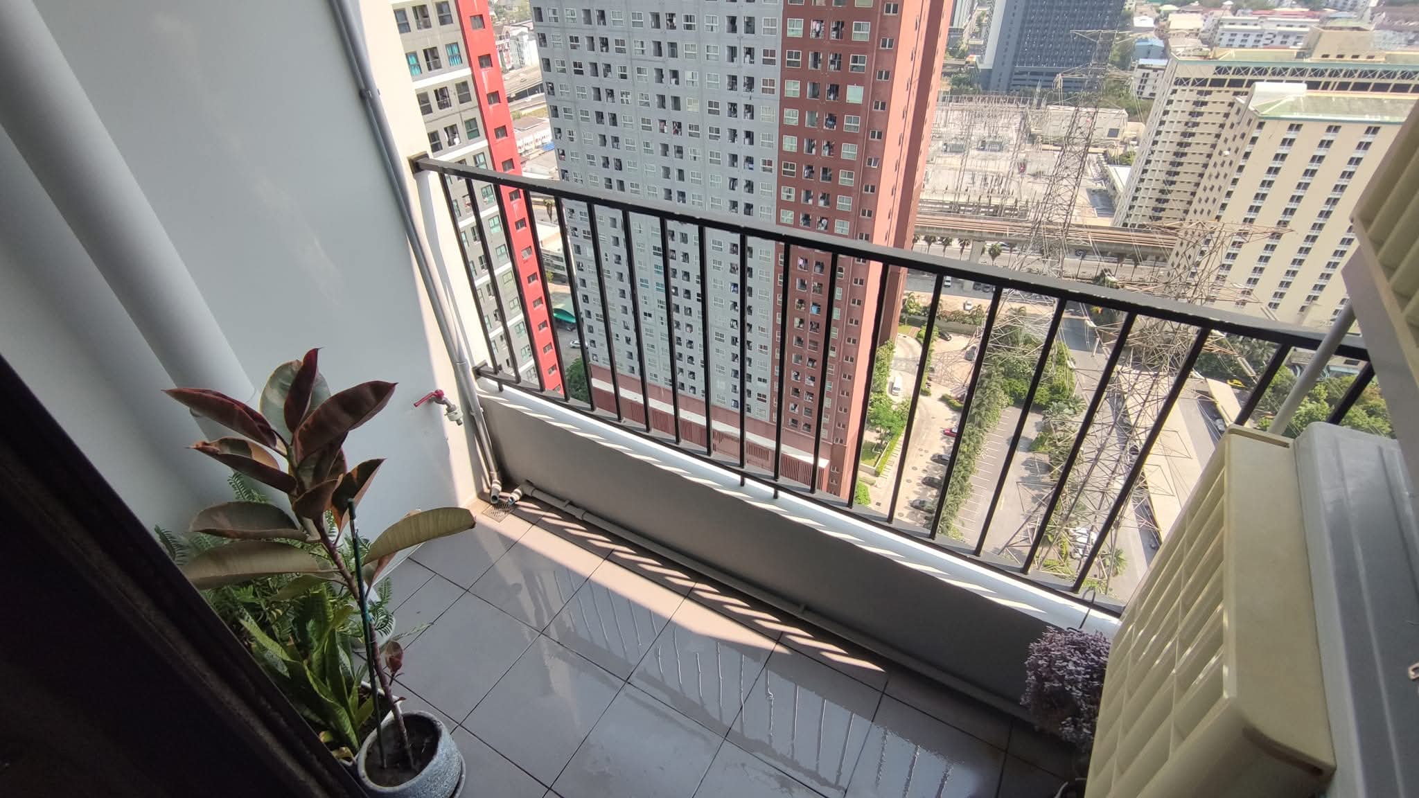 คอนโด ใกล้ทองหล่อเอกมัย 12