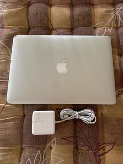 MacBook USA แป้นพิมพ์อังกฤษ