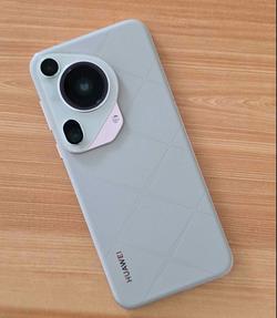 Huawei Pura 70 Ultra (16/512GB) เครื่องใหม่ศูนย์ไทย