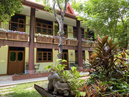  Villa Chiang Mai Room for long term rental Resort by the Ping River Modern Lanna style building รูปที่ 3