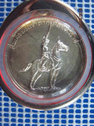 x079 เหรียญเนื้อเงินพระเจ้าตาก ค่ายอดิศร ปี2514 จ.สระบุรี สภาพสวยเดิม รูปที่ 1