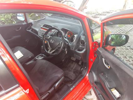 ขาย Honda Jazz GE 2013 ดีแดง สภาพดีพร้อมใช้งาน รูปที่ 1