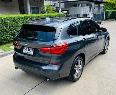#BMW X1 sDRIVE 2.0D  สีเทาดำ ปี 2019  รูปที่ 3