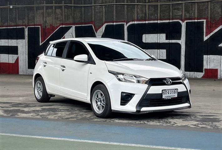 Toyota Yaris J Eco Hatchback Auto