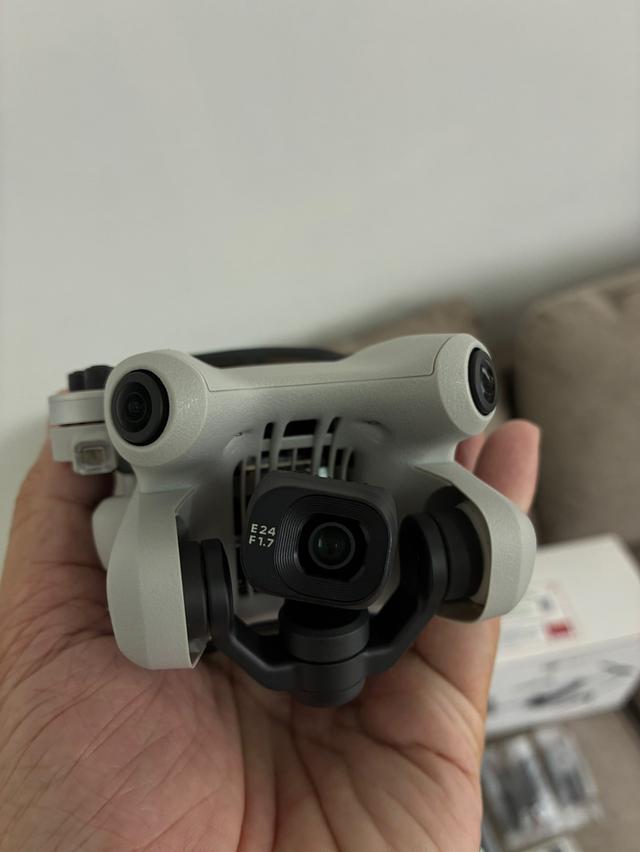 DJI Mini 4 Pro Combo Plus (DJI RC 2) 5