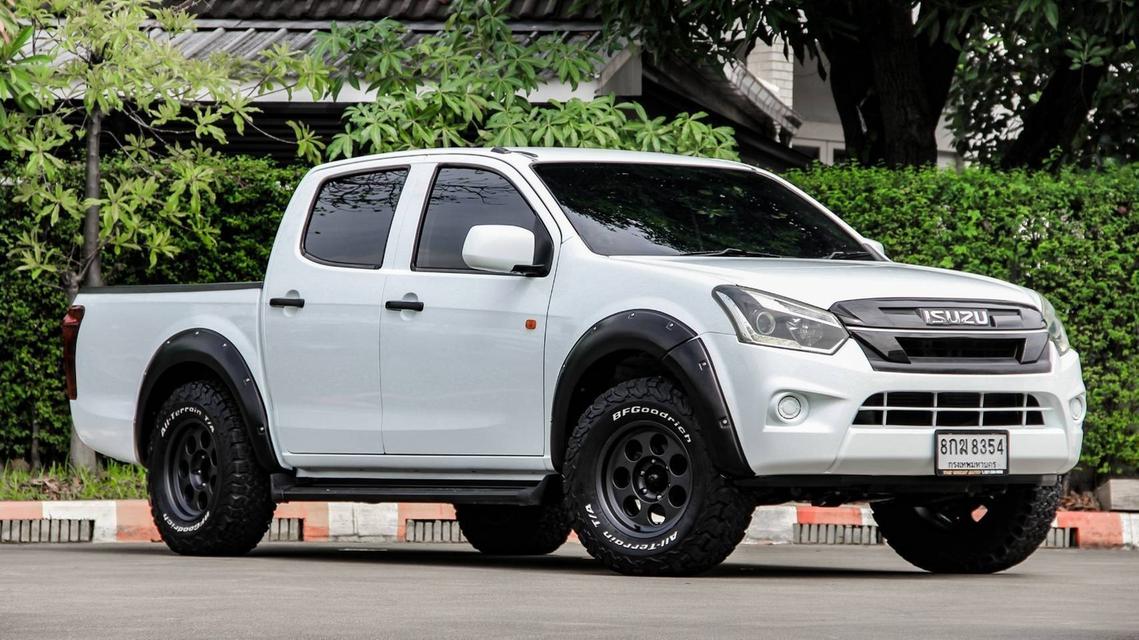 ISUZU DMAX CAB-4 1.9 Ddi S ปี 2018 โฉม CAB-4 ปัจจุบัน เกียร์ ธรรมดา สีขาว ดีเซล ไมล์เพียง 140,804 km. 3