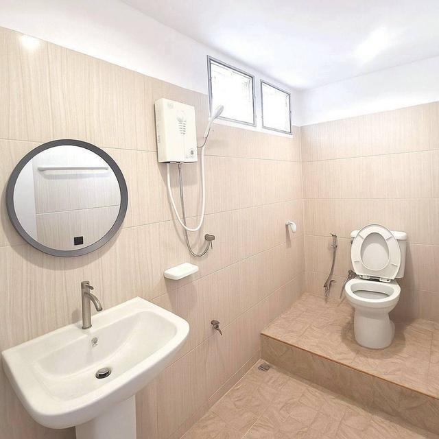 ขายบ้านเดี่ยวสัมมากร 58 ตรว. อยู่เอง 1 โซน อีกโซนปล่อยเช่าได้ 12,500 บต่อเดือน ใกล้ MRT รามคำแหง 15