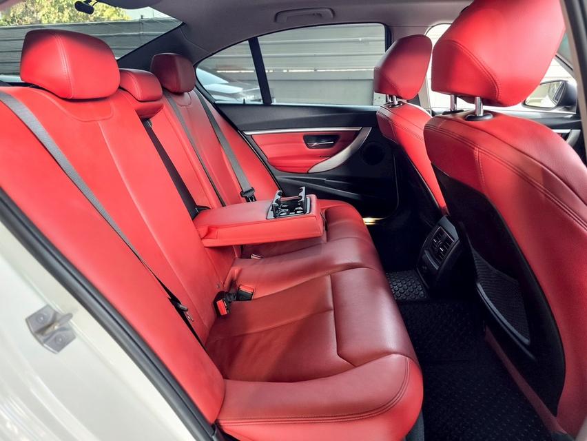 BMW 330e 2.0 Sport F30 Plug-in Hybridปี 2018 (จดปี 2019) รูปที่ 14