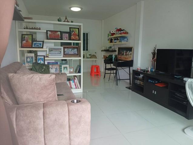 For Rent : Kohkaew, 2-Story Townhome, 3 Bedrooms 3 Bathrooms 2