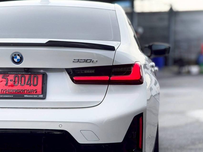 BMW 330e M Sport LCI 2023 รถสภาพป้ายแดง แต่ถูกกว่ากันเป็นล้าน 10